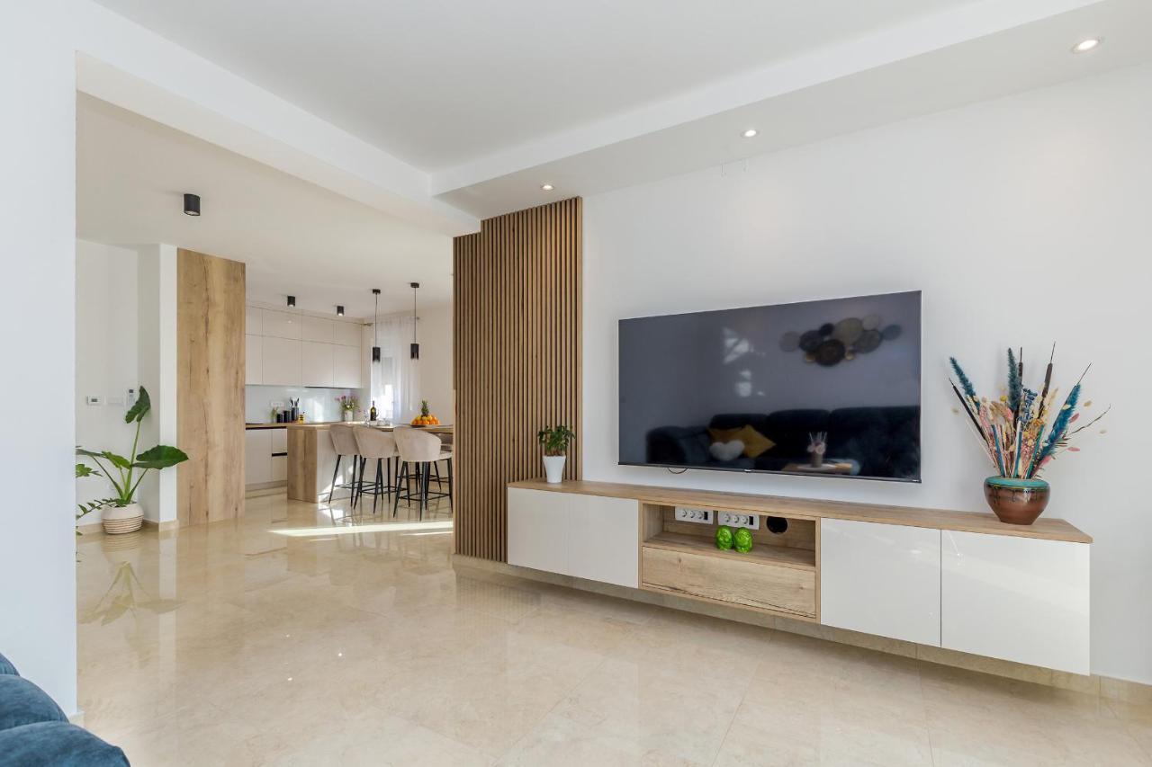 Holiday House Villa Andro Pinezići 외부 사진