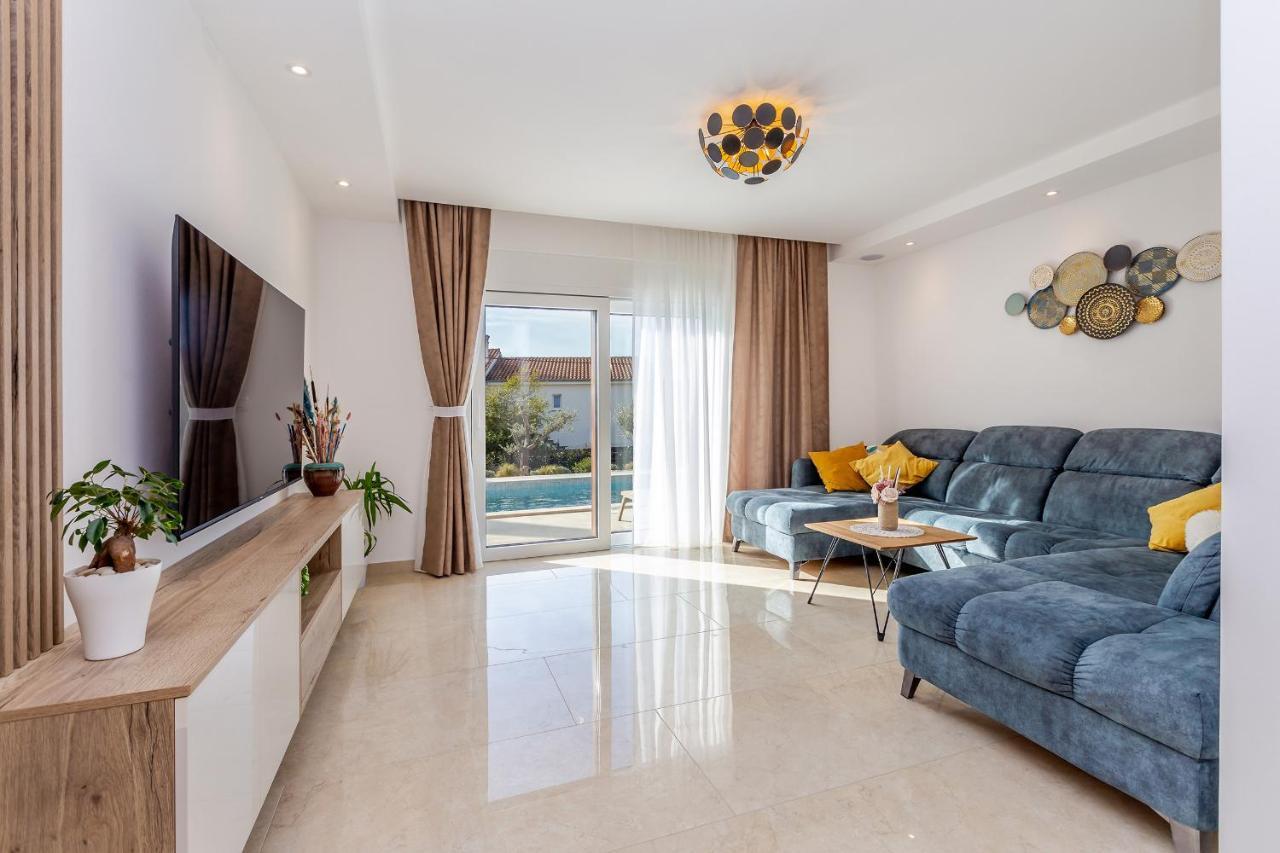 Holiday House Villa Andro Pinezići 외부 사진