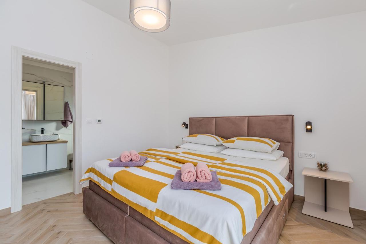 Holiday House Villa Andro Pinezići 외부 사진